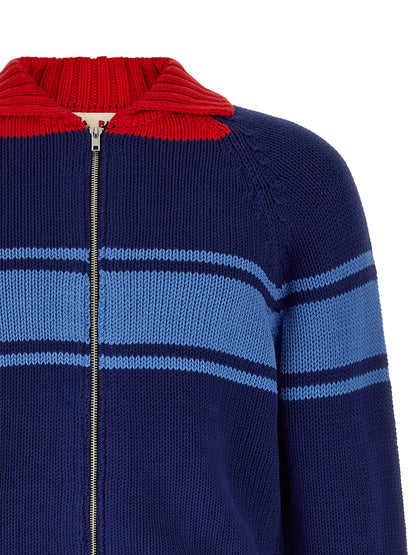 Cardigan by Marni for men in cotton blue, red & patterned presents a textural silhouette, artfully finished with a textural and for a sophisticated, textural look.
