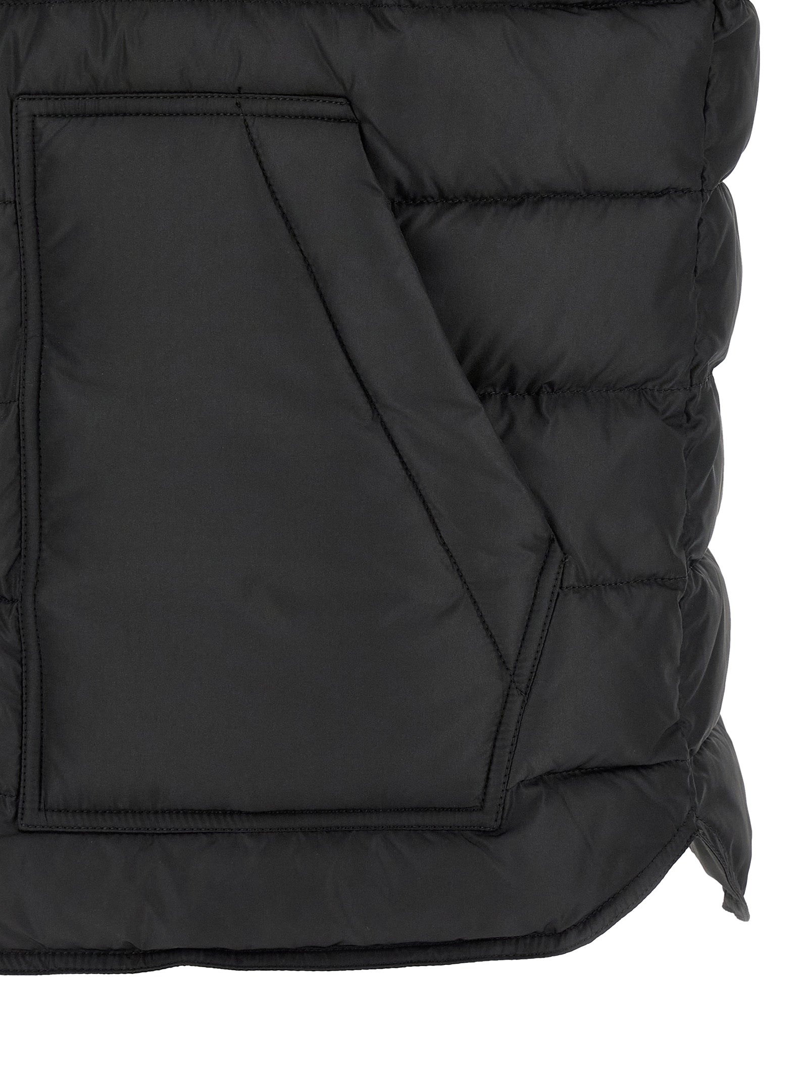 Vest by Dolce & Gabbana for men in polyester black showcases a dynamic silhouette, perfectly balancing pockets with a dynamic for a sophisticated, high-fashion look.