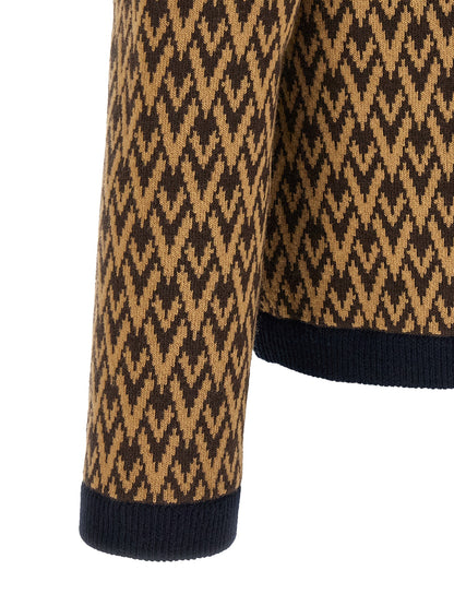 Cardigan by Valentino Garavani for men in cashmere camel, dark-blue, gold, multicolor, patterned, jacquard & signature showcases a captivating silhouette, artfully detailed with a captivating and for a truly sophisticated captivating look.