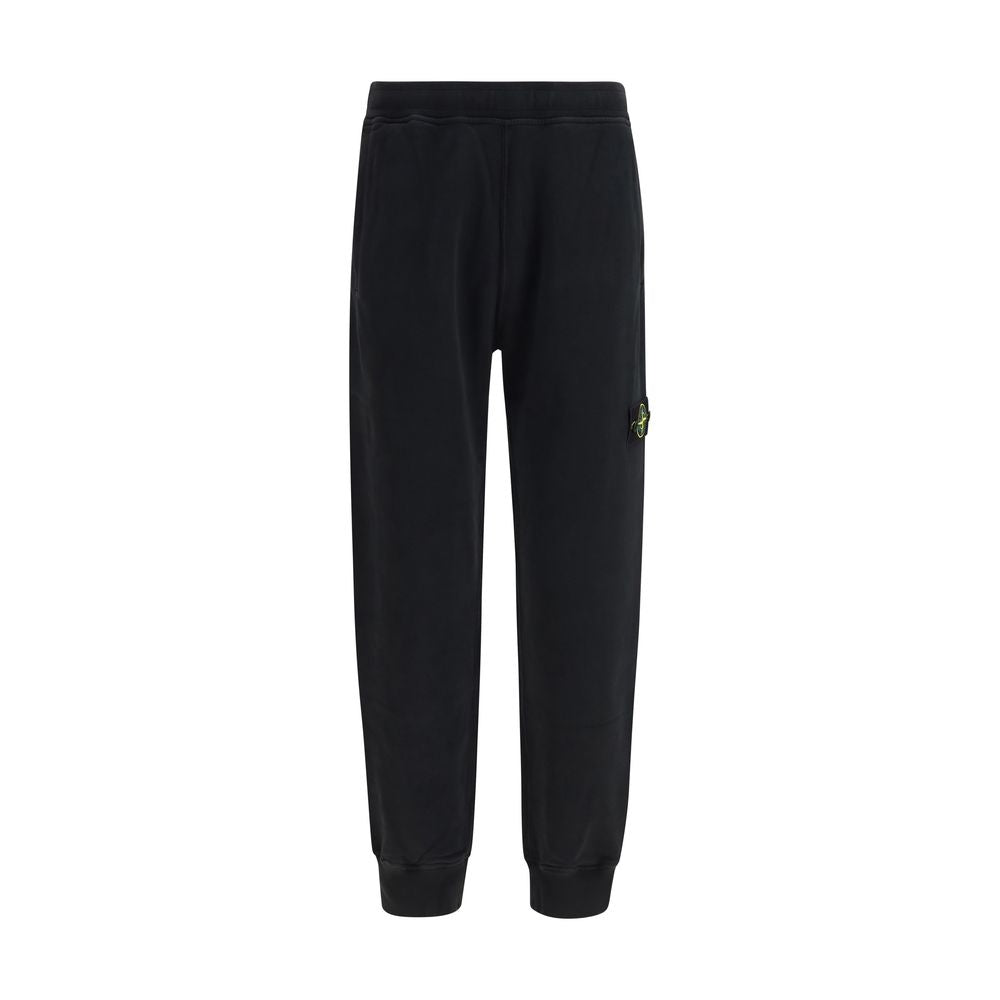 Sweatshirt by Stone Island for men in cotton black & signature features a unrivaled silhouette with a refined and unrivaled detailing for a sophisticated look.