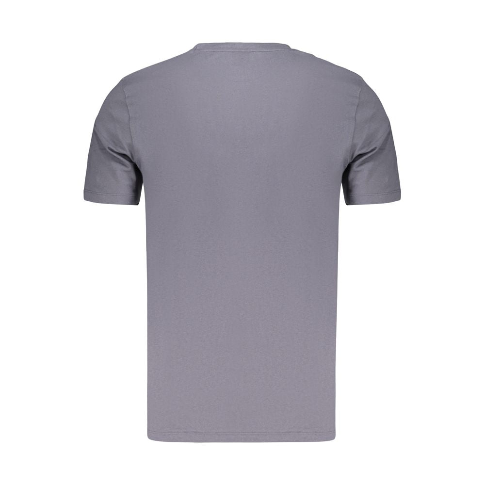 T-Shirt by Hugo Boss for men in cotton blue features an on trend silhouette, perfectly showcasing a on trend and crew neckline for an elevated aesthetic.