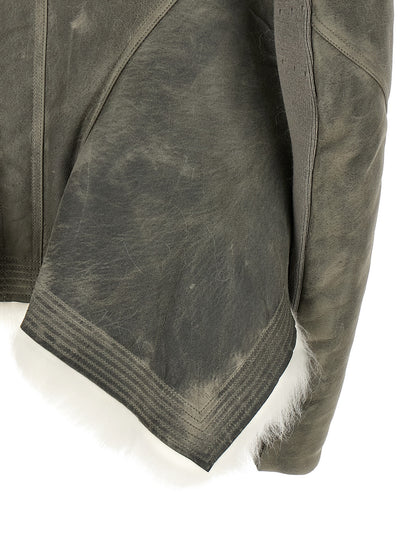 Jacket by Rick Owens for women in lambskin leather & shearling gray showcases a contemporary silhouette, detailed with a contemporary and premium for a sophisticated finish.