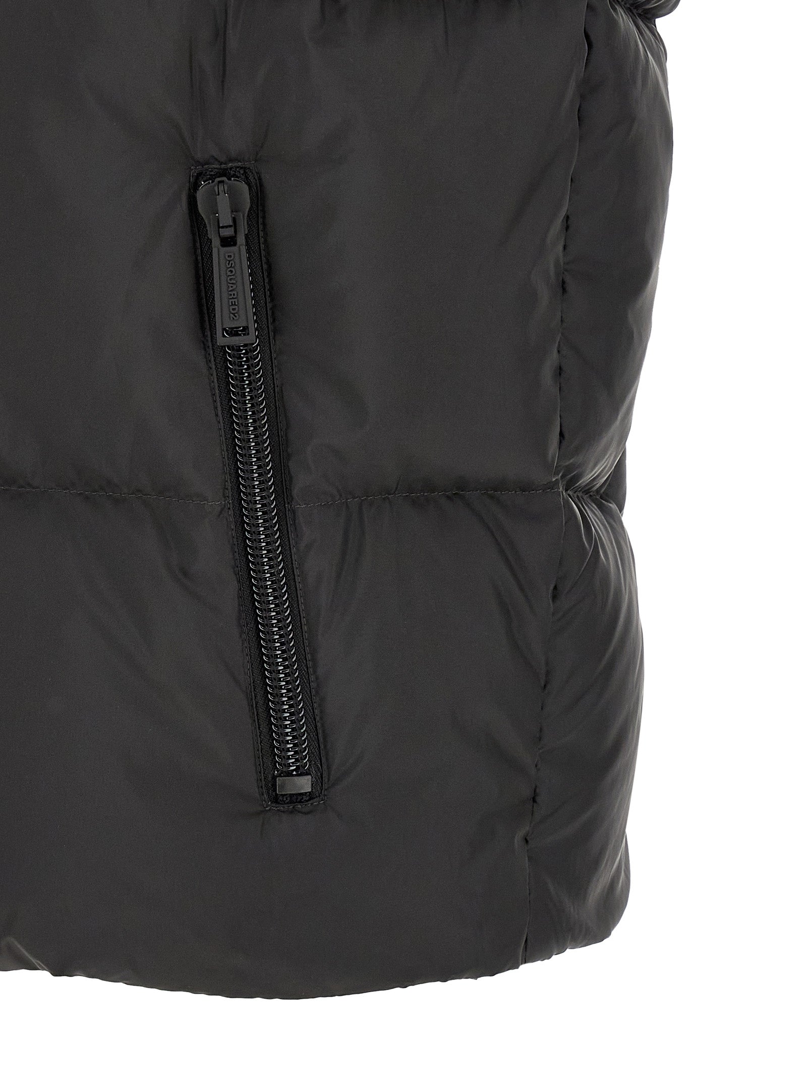 Vest by Dsquared² for men in polyester & feathers black features an on trend silhouette, showcasing a sophisticated and premium pockets & insulated for a truly on trend finish.