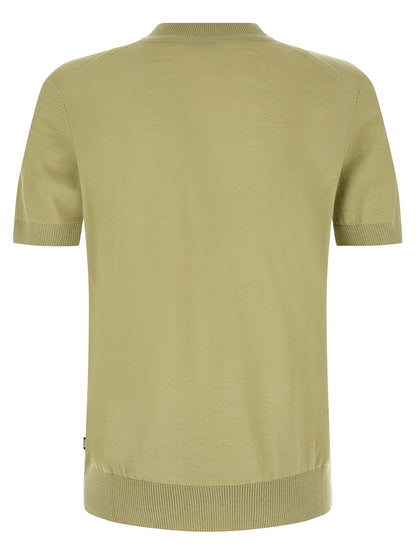T-Shirt by Hugo Boss for men in merino virgin wool bicolour & green showcases a chic silhouette, artfully detailed with a chic and for a chic finish.