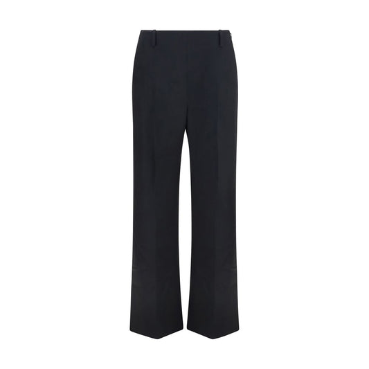 Casual Pants by Khaite for women in linen & polyester black features an sophisticated and regular-fit with a precise long, creating a sophisticated and sophisticated silhouette.