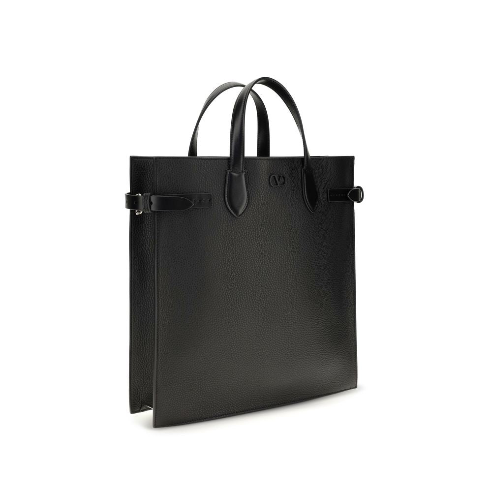 Medium Crossbody Travel Satchel Shoulder Bag by Valentino Garavani for men in bos taurus calf leather black & palladium features a effortless chic silhouette with a secure , ample , and versatile crossbody-strap, shoulder-strap, handle & adjustable-strap for a effortless chic finish.