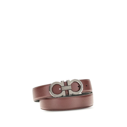 Belt by Ferragamo for men in bos taurus calfskin leather brown presents a artisanal silhouette from the Gancini Bos Taurus Calfskin Leather Belt collection, showcasing an artisanal design and refined craftsmanship for a artisanal look.