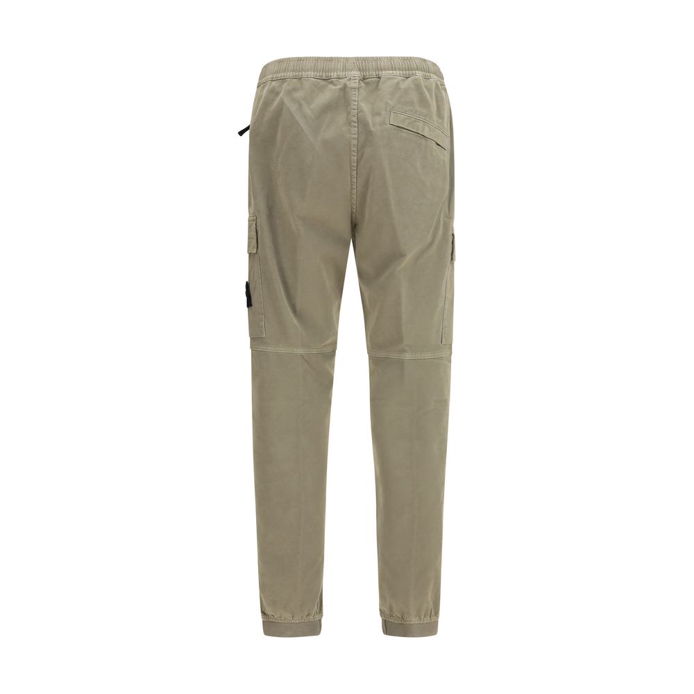 Cargo Pants by Stone Island for men in stretch cotton bicolour & signature features an tailored straight & regular-fit with a and long, creating a tailored utilitarian silhouette.
