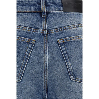Jeans by Givenchy for women in cotton denim blue & signature features an sophisticated and relaxed-fit & oversized with a precise long, creating a sophisticated and sophisticated silhouette.