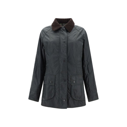Overcoat by Barbour for women in cotton bicolour & tartan showcases a enveloping silhouette, detailed with distinctive pockets and a enveloping .