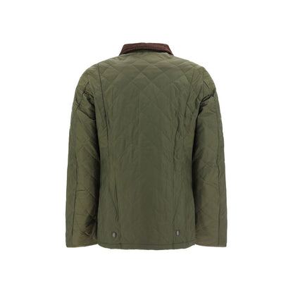 Overcoat by Barbour for men in polyamide velvet bicolour showcases a architectural silhouette, artfully detailed with a distinctive and functional pockets for a architectural finish.