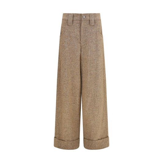 Casual Pants by Brunello Cucinelli for women in polyamide & merino wool beige features an sophisticated and regular-fit with a precise long, creating a sophisticated and sophisticated silhouette.