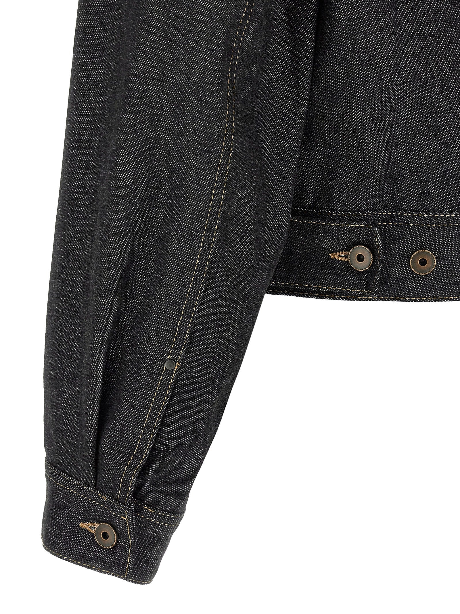 Trucker Jacket by Lemaire for men in denim cotton blue presents a effortlessly chic silhouette, showcasing a sophisticated and premium pockets for a truly effortlessly chic finish.