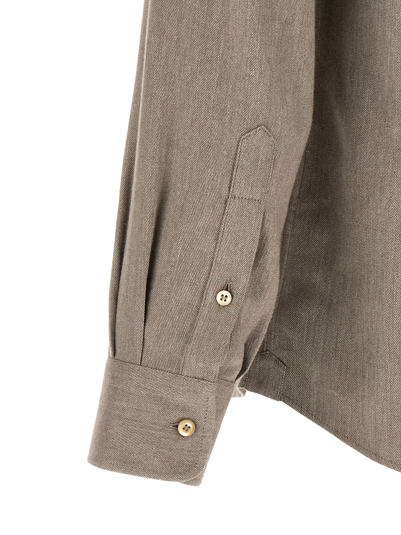 Shirt by Brunello Cucinelli for men in cotton gray, patterned & herringbone features an polished silhouette, showcasing a sophisticated and detail for a truly polished finish.