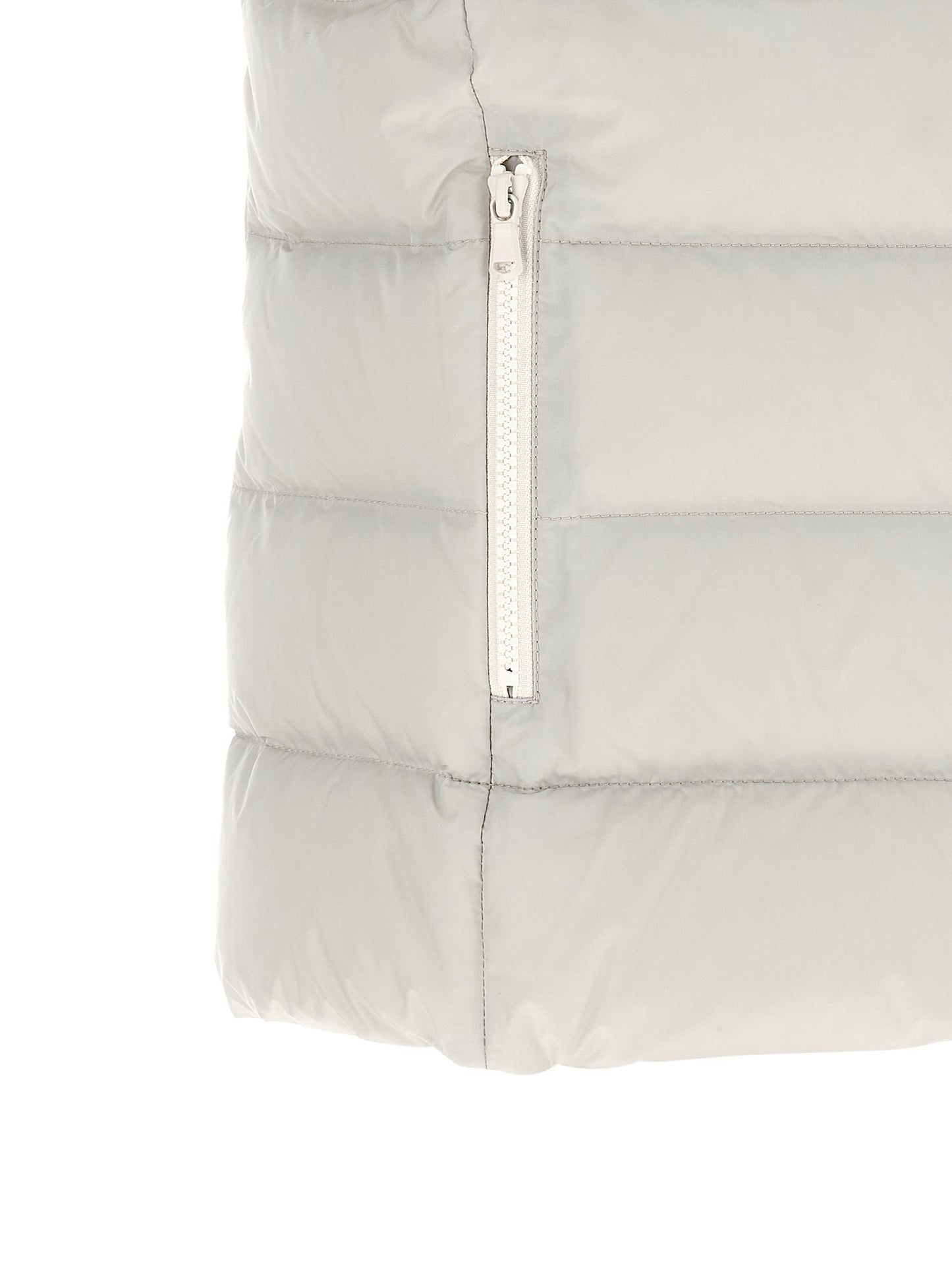 Vest by Brunello Cucinelli for women in polyester gray, light-grey & signature features a enviable silhouette, elegantly detailed with a enviable and functional pockets & insulated for a enviable finish.