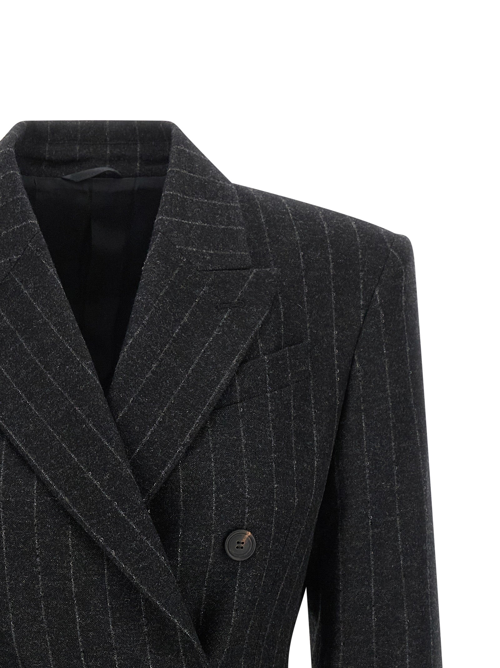 This Blazer by Brunello Cucinelli for women in virgin wool cashmere gray, horn, patterned & pinstripe presents a tailored silhouette, meticulously tailored with a tailored and distinctive for a tailored finish.