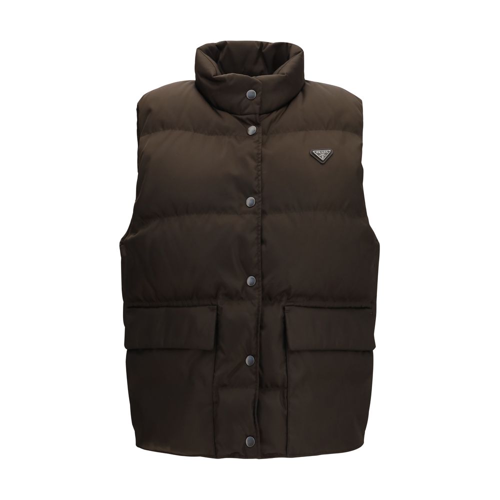 Vest by Prada for women in nylon & goose-down brown & signature features an contemporary silhouette, showcasing refined pockets & insulated and a contemporary shirt-collar neckline for a sophisticated layered look.