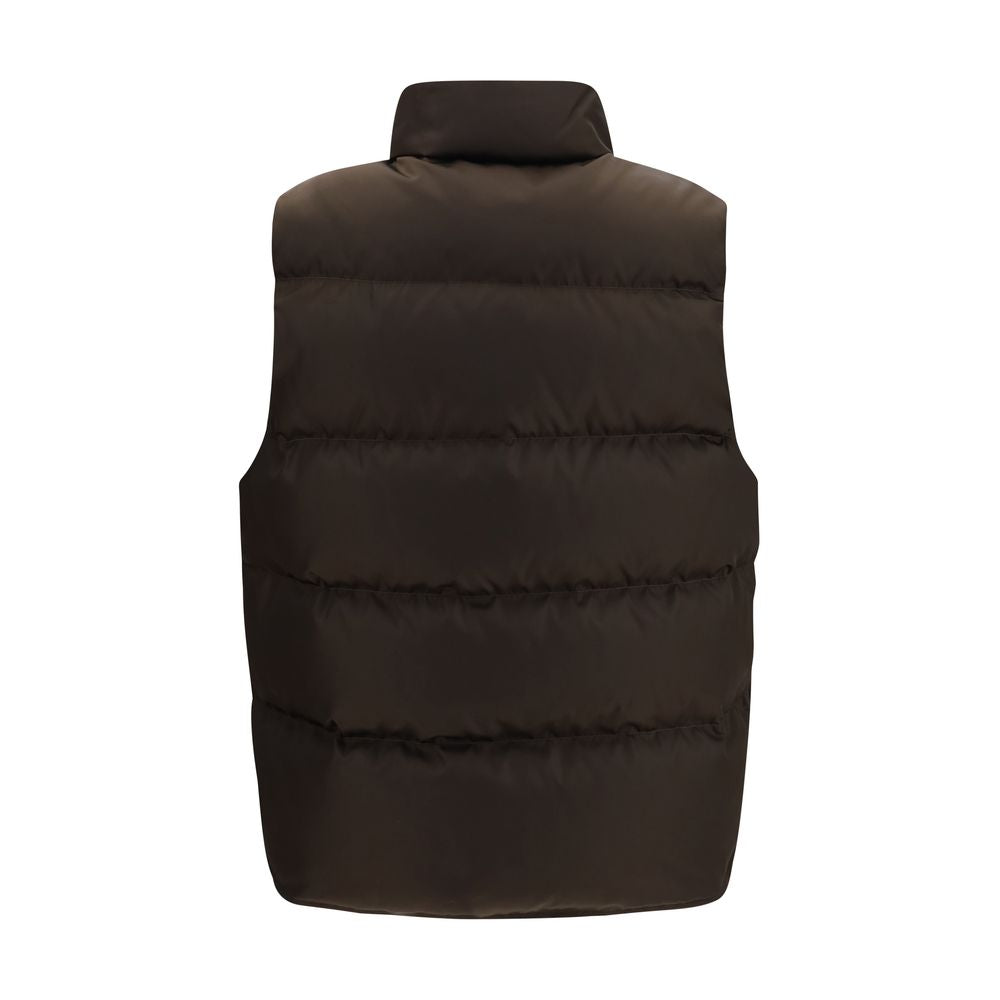 Vest by Prada for women in nylon & goose-down brown & signature features an on trend silhouette, showcasing a sophisticated shirt-collar neckline and premium pockets & insulated for a truly on trend finish.