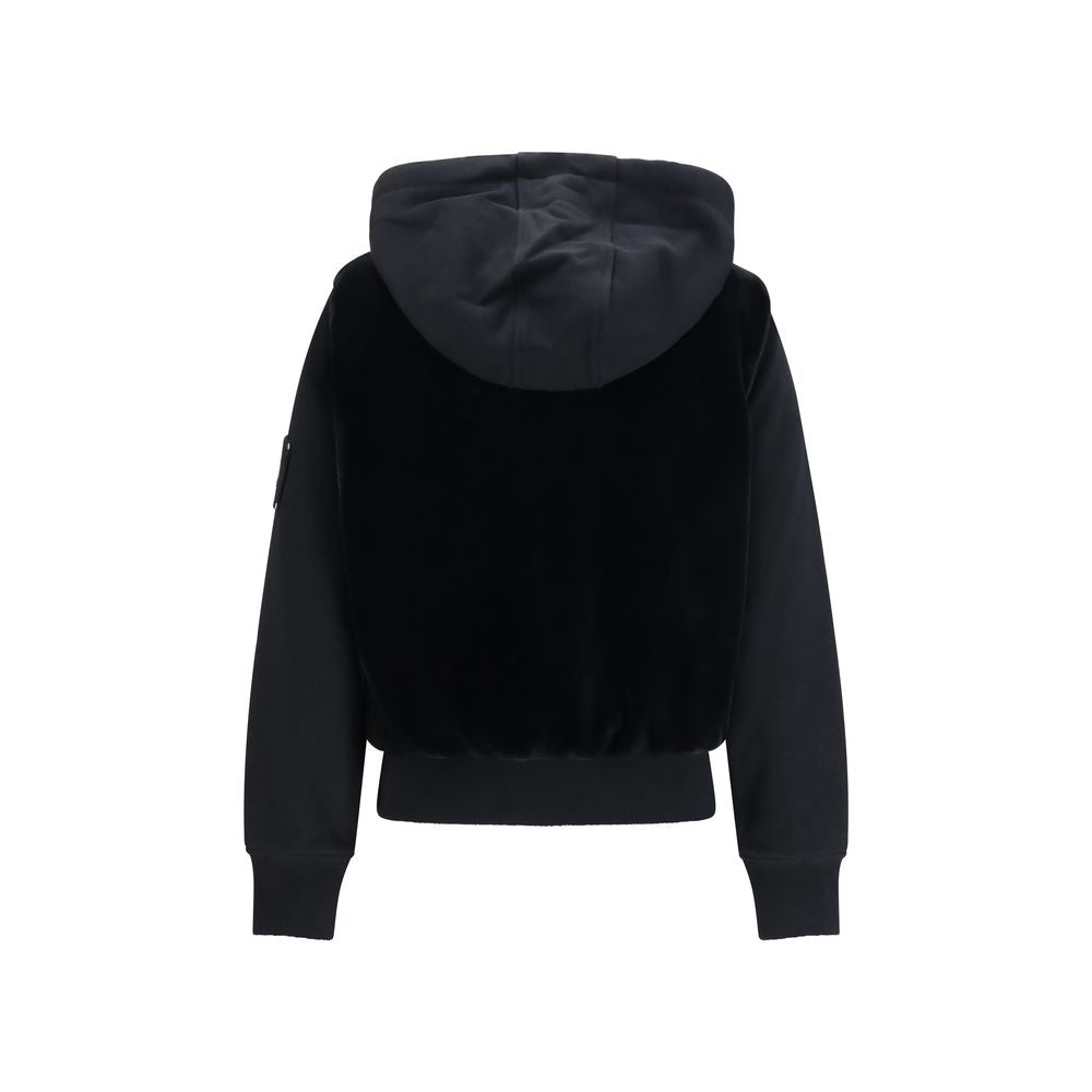 Sweatshirt Hoodie by Moose Knuckles for women in fur & cotton black, silver & signature features a authentic silhouette, showcasing a sophisticated hooded neckline and authentic detail for a refined finish.