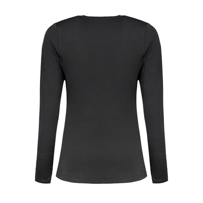 T-Shirt by Pepe Jeans for women in stretch cotton black & print showcases a unassuming silhouette, artfully detailed with a refined and unassuming for a sophisticated, contemporary look.
