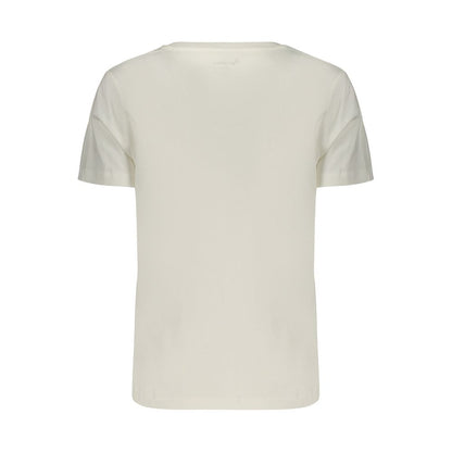 T-Shirt by Pepe Jeans for women in cotton white & print showcases a fashionable silhouette, elegantly detailed with a fashionable and for a sophisticated, high-fashion look.