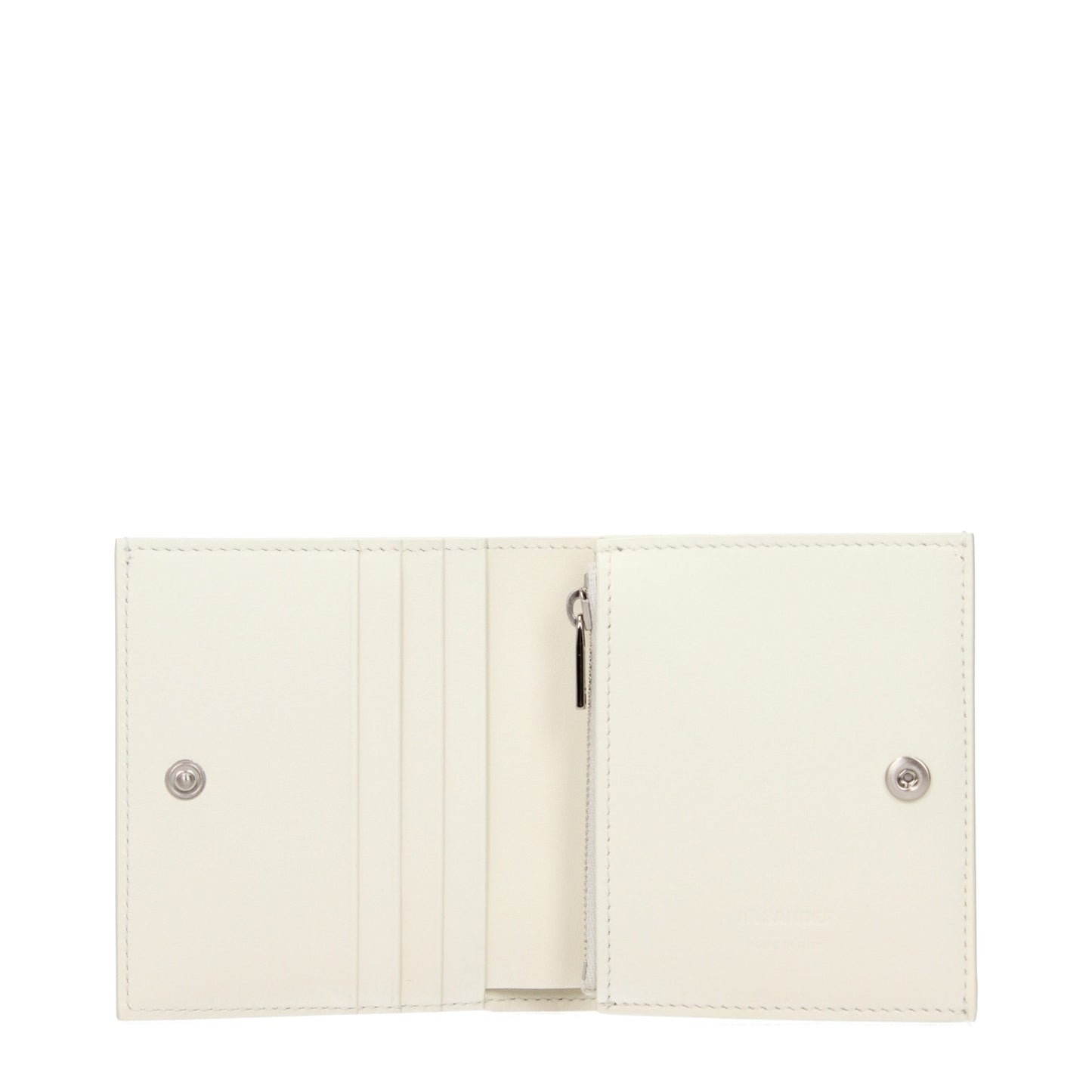 Wallet by Jil Sander for women in leather white features a sleek silhouette, showcasing the sleek Leather Wallet design with sophisticated for a premium look.