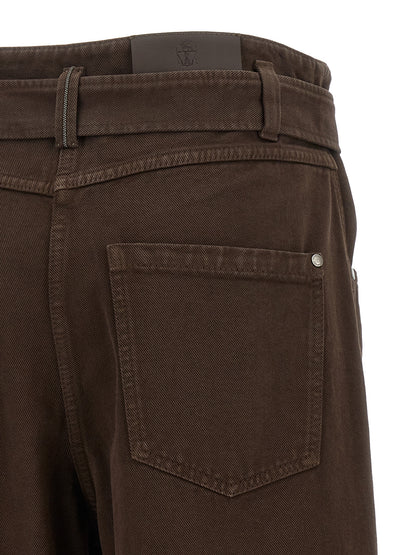 Jeans by Brunello Cucinelli for women in denim cotton brown features an sophisticated high rise and wide with a precise long, creating a sophisticated and sophisticated silhouette.