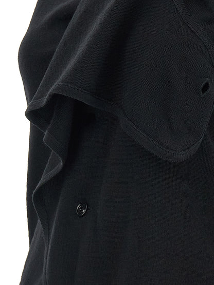 Vest by Lemaire for women in wool black features an contemporary silhouette, showcasing refined and a contemporary for a sophisticated layered look.