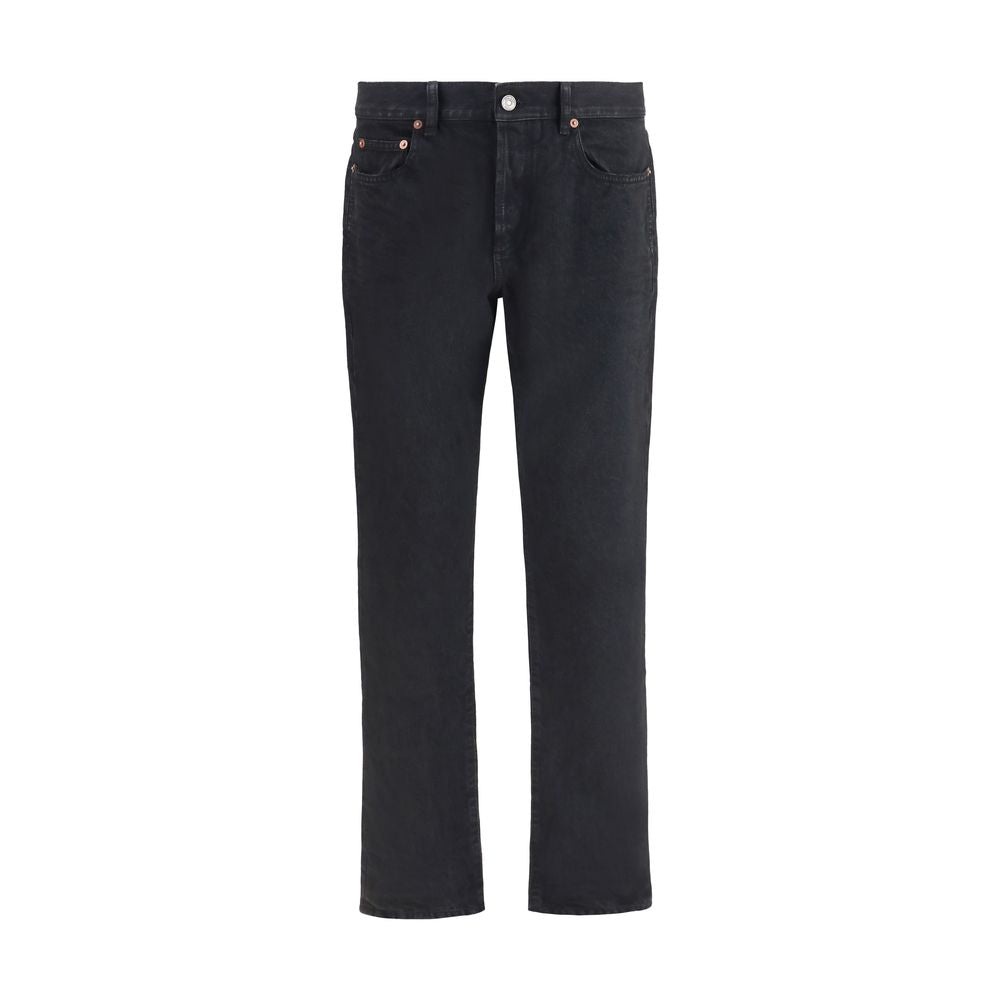 Jeans by Saint Laurent for men in denim cotton black features a refined silhouette with a refined regular-fit & slim, defined by a and a refined long for a refined finish.