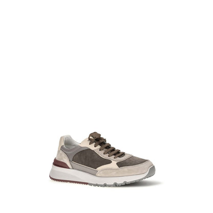 Sneakers by Brunello Cucinelli for men in tu & bos taurus calf leather gray presents a impeccable silhouette as Men's Chunky TU & Bos Taurus Calf Leather Sneakers, expertly defined by a impeccable chunky style for a impeccable, high-fashion look.