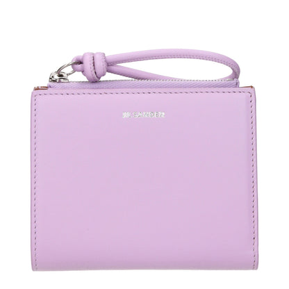 Wallet by Jil Sander for women in leather pink features a sleek silhouette, showcasing the sleek Leather Wallet design with sophisticated for a premium look.