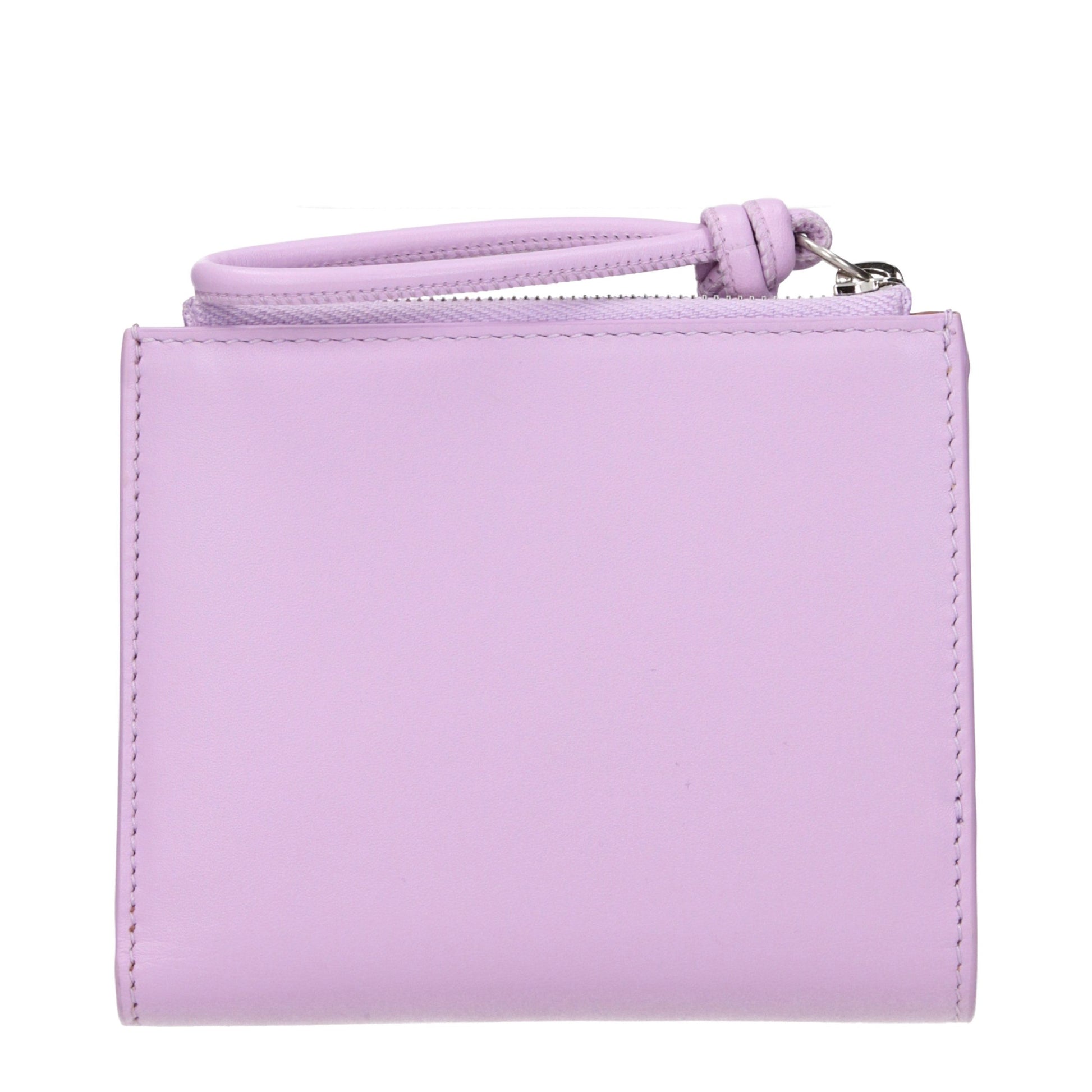Wallet by Jil Sander for women in leather pink presents a streamlined silhouette, showcasing the sophisticated design of the Leather Wallet collection with functional .