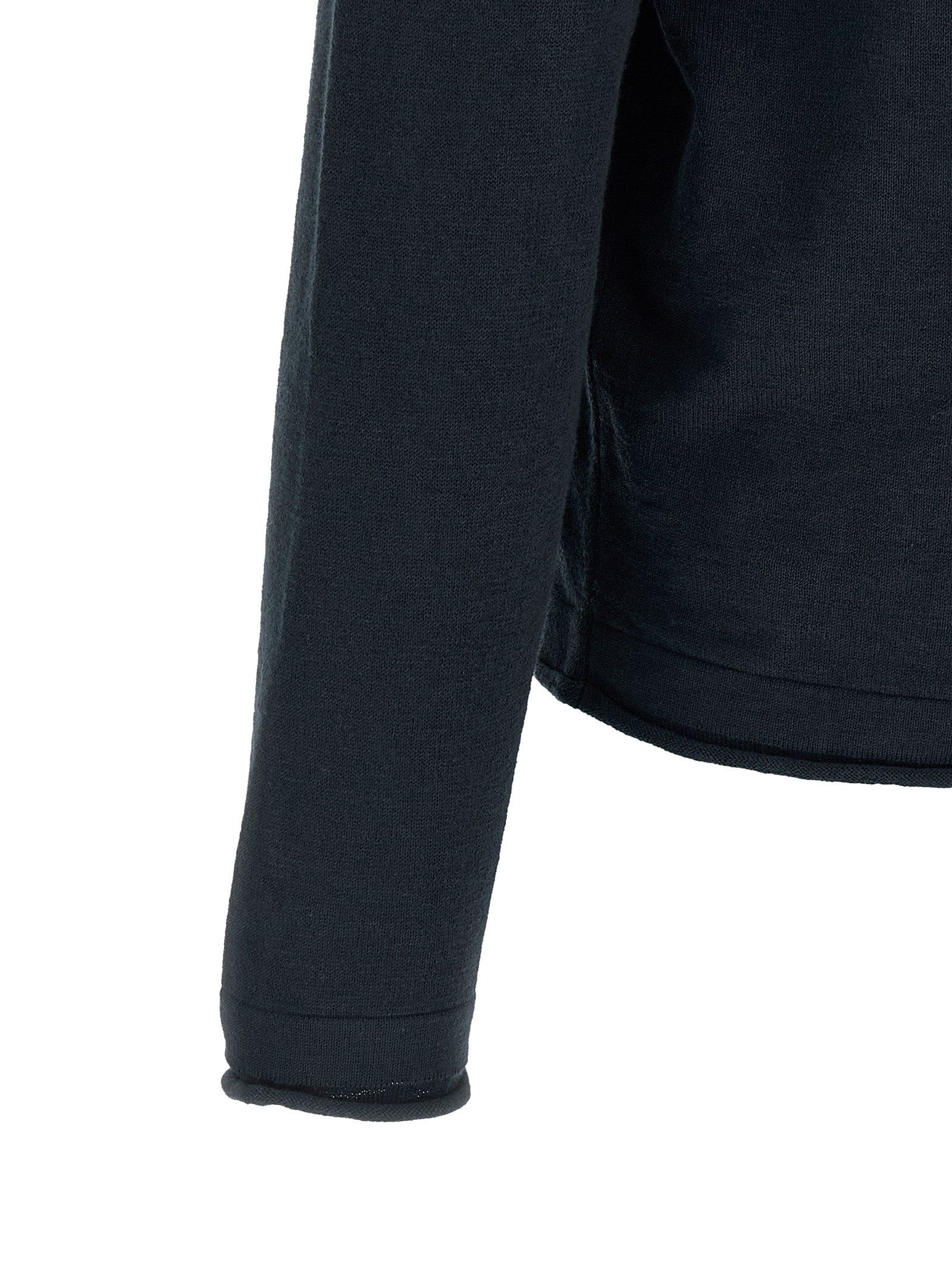 Cardigan by Stone Island for men in nylon & cotton blue presents a textural silhouette, artfully finished with a textural crew neckline and for a sophisticated, textural look.