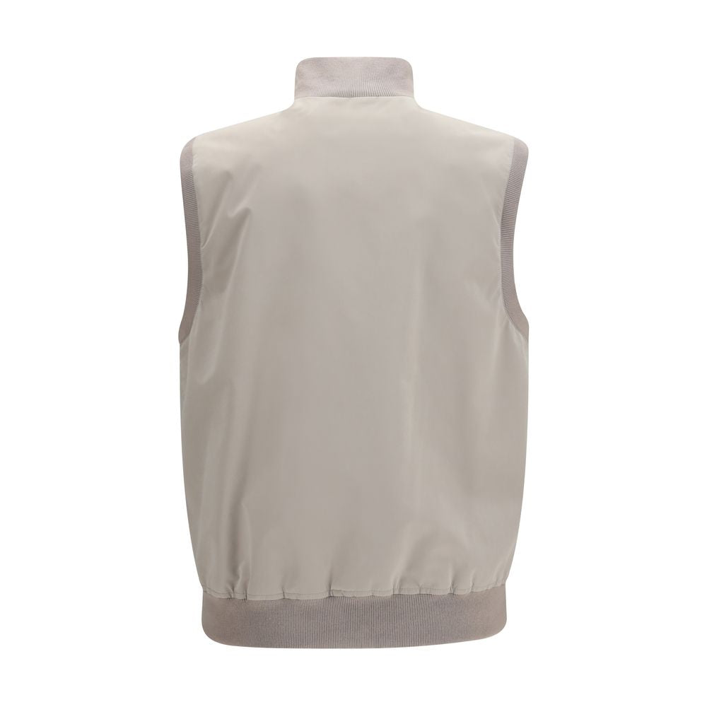 Vest by Brunello Cucinelli for men in polyamide & polyester gray features an on trend silhouette, showcasing a sophisticated and premium pockets for a truly on trend finish.