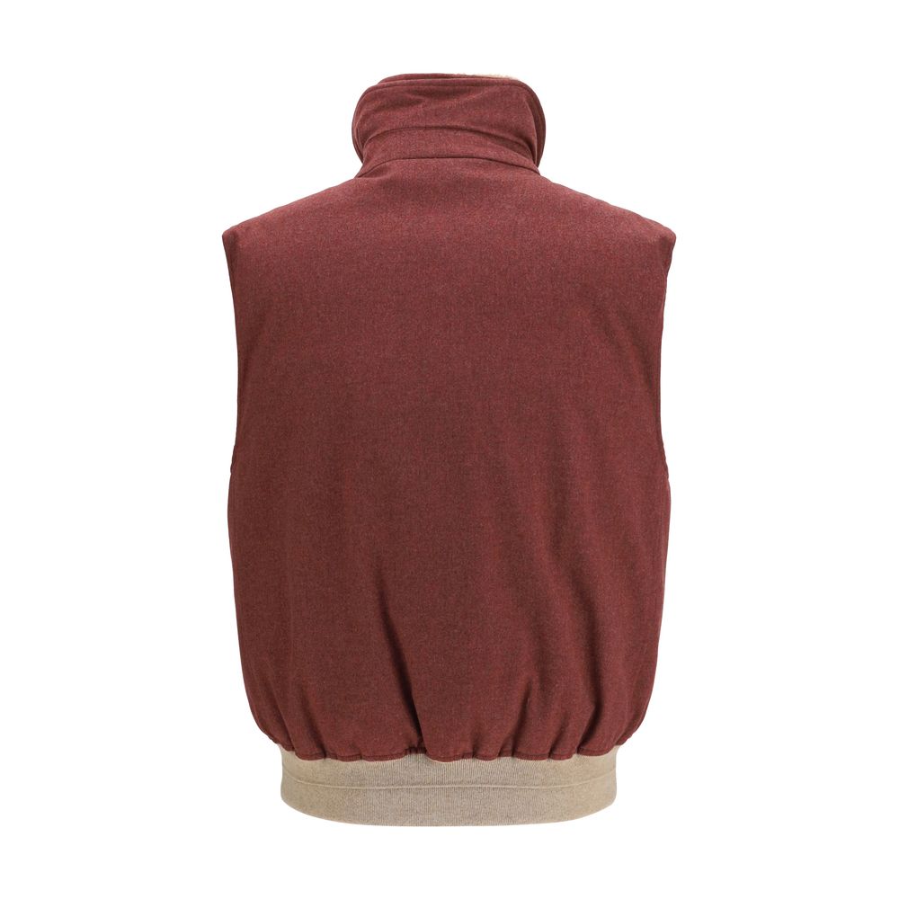 Vest by Brunello Cucinelli for men in wool goose-down & fur bordeaux features an on trend silhouette, showcasing a sophisticated high-collar neckline and premium pockets & insulated for a truly on trend finish.