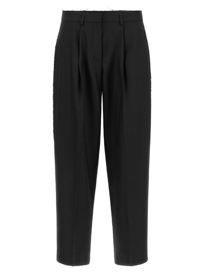 Trousers by Gianluca Capannolo for women in wool black presents a perennial silhouette, meticulously tailored with a cropped cut, cropped finish, and an elegant .