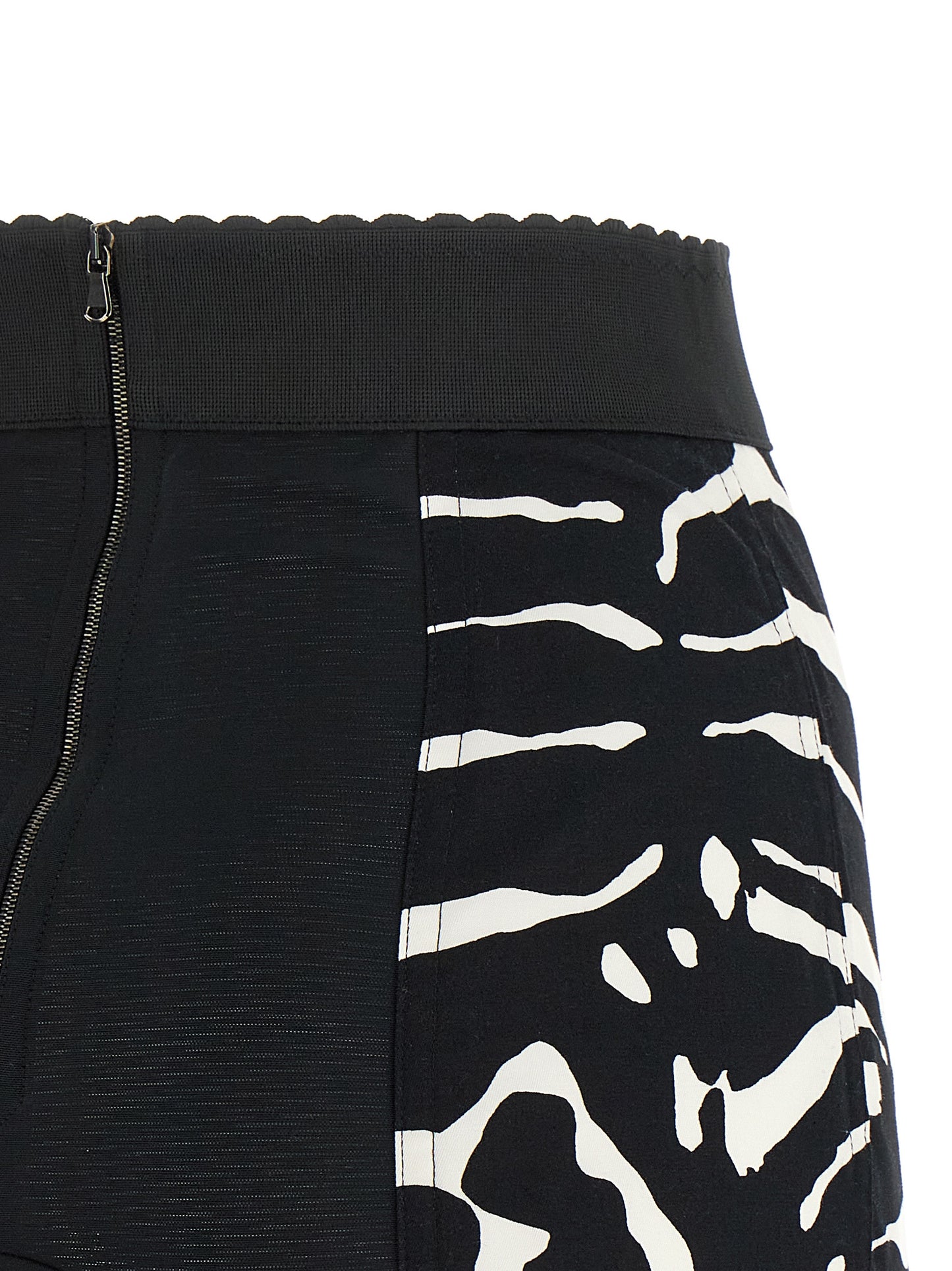 Bermuda Shorts by Dolce & Gabbana for women in stretch polyamide cotton bicolour, black, white, zebra & print features an nuanced silhouette, showcasing a nuanced wide with a short cut and high rise for a sophisticated, premium finish.