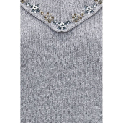 Sweatshirt by Prada for women in cashmere & capra leather gray, floral & signature features an provocated silhouette, detailed with a provocated and a refined for a sophisticated aesthetic.