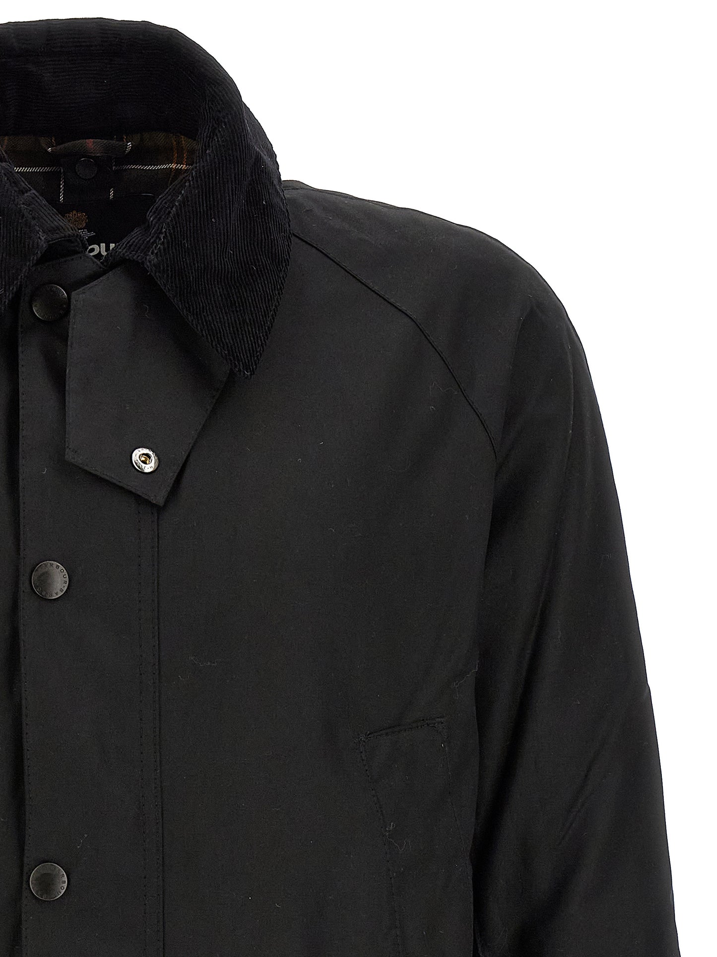 Jacket by Barbour for men in cotton corduroy black showcases a enveloping silhouette, artfully detailed with a enveloping and premium pockets for a truly enveloping finish.