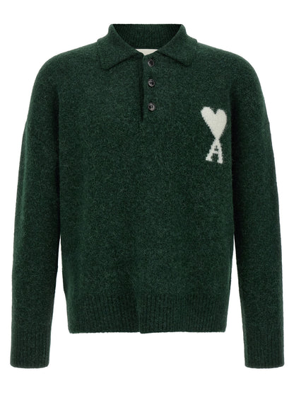 This Polo Shirt by Ami Paris for men in polyamide leather & alpaca wool bicolour, green & signature presents a flawless silhouette, showcasing flawless detailing and a refined for a truly flawless aesthetic.