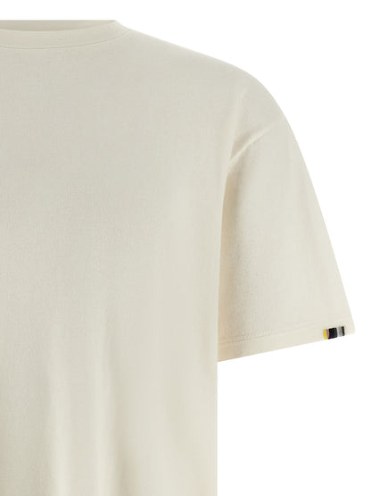T-Shirt by Extreme Cashmere for men in cotton & cashmere natural & white features a plush silhouette, showcasing a sophisticated round neckline and for a truly plush finish.