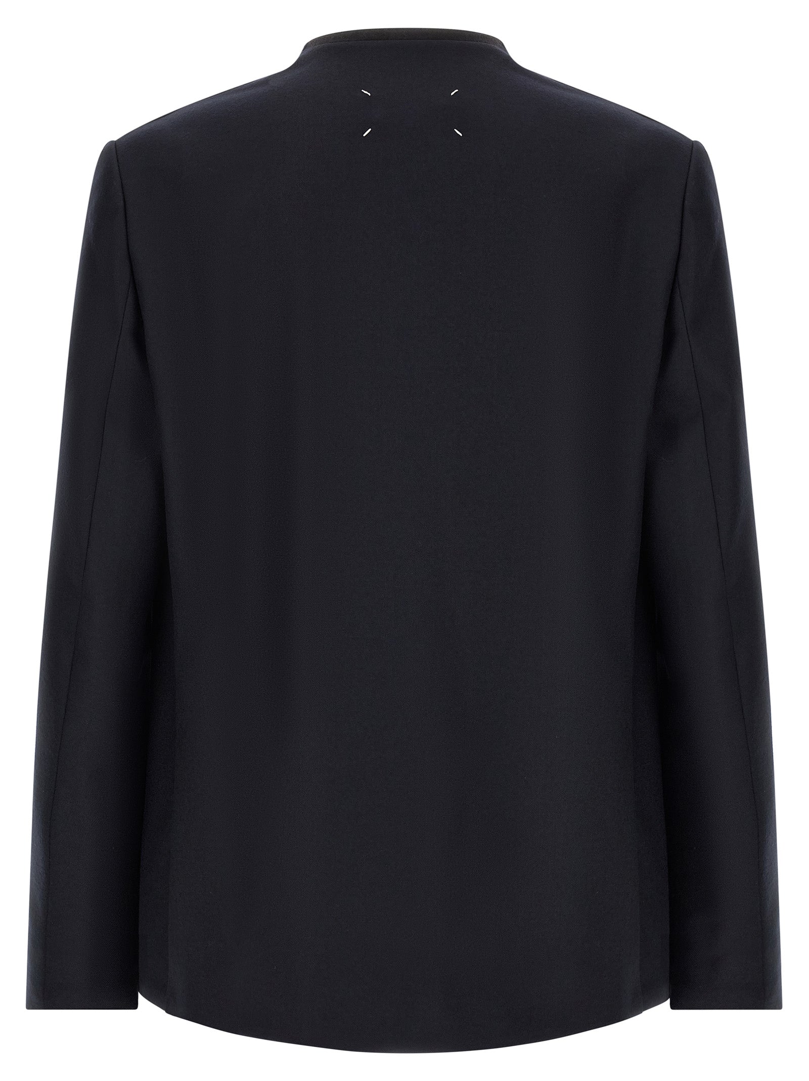 Blazer by Maison Margiela for men in flannel & virgin wool navy & signature presents a distinguished silhouette, detailed with a distinguished v-neck lapel neckline and distinctive for a truly sophisticated finish.