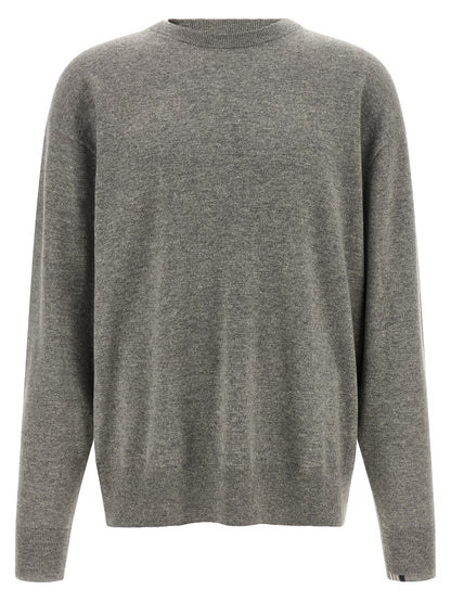 Cardigan by Extreme Cashmere for men in plush cashmere gray & signature features an crisp silhouette, showcasing a sophisticated and detail for a truly crisp finish.