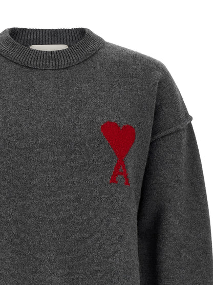 Cardigan by Ami Paris for men in wool gray & red features an impeccable silhouette, showcasing a sophisticated and detail for a truly impeccable finish.