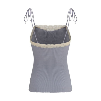 T-Shirt by Chloé for women in cashmere cotton & capra leather blue showcases a dramatic silhouette, elegantly detailed with a dramatic and for a truly dramatic finish.