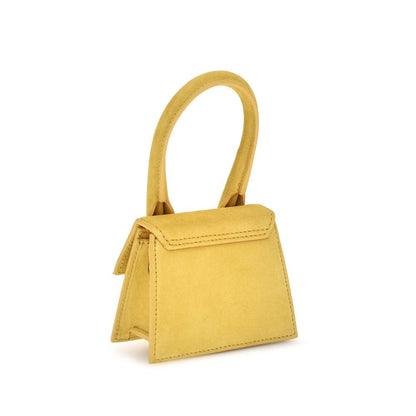 Mini Shoulder Flap Bag by Jacquemus for women in bos taurus calf leather bicolour & gold features a effortless chic silhouette with a secure flap & magnetic, ample , and versatile shoulder-strap & handle for a effortless chic finish.