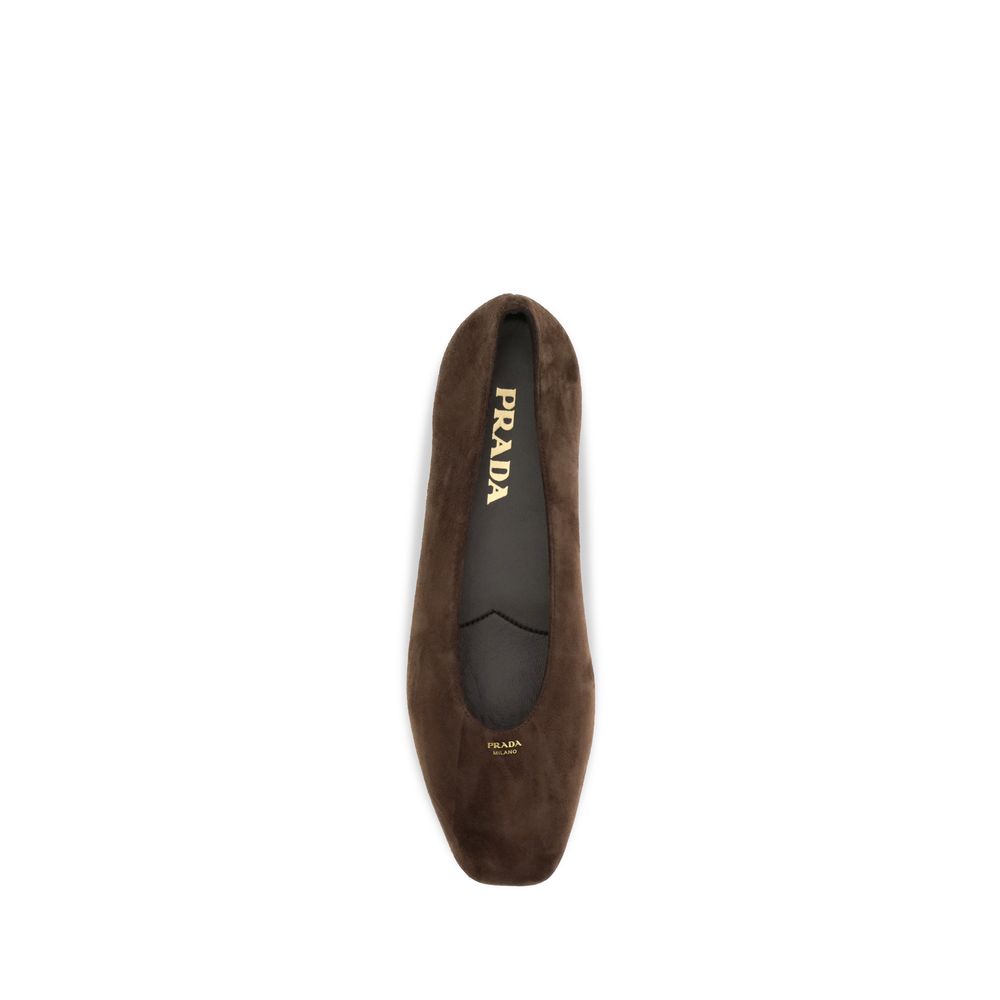 Ballet Flat Shoes by Prada for women in bos taurus calf suede leather brown & signature showcases a enchanting silhouette as part of the Women's Bos Taurus Calf Suede Leather Ballet Flat Shoes collection, defined by a enchanting round toe style and for a enchanting look.