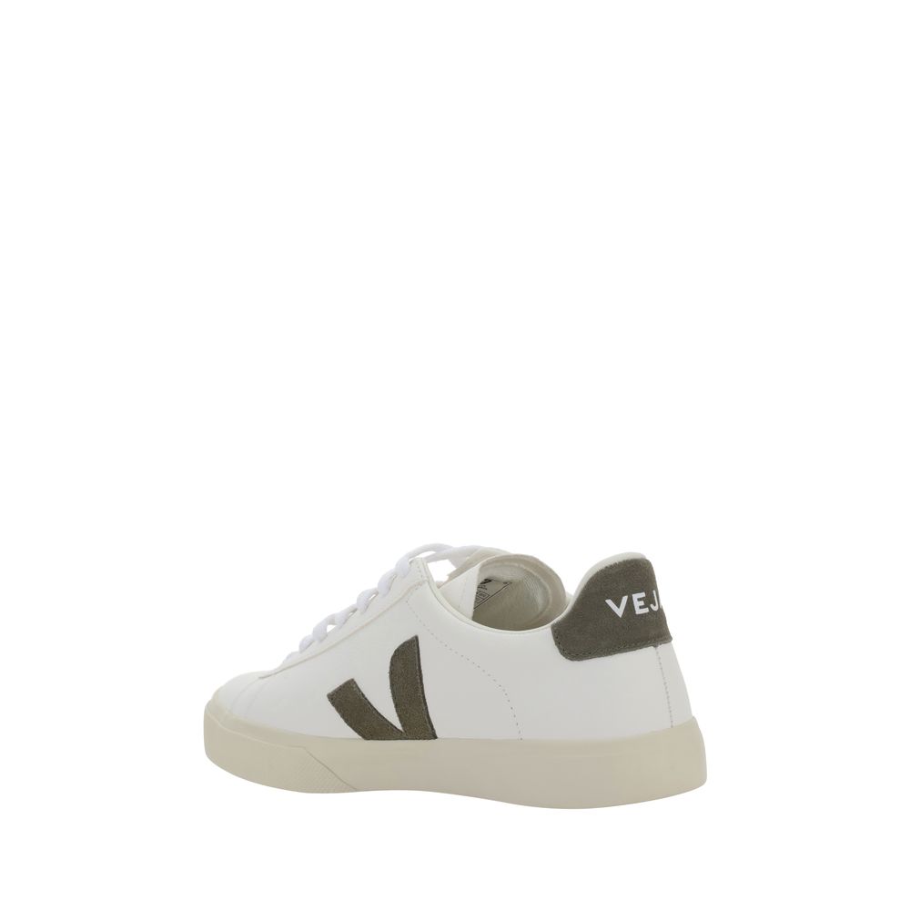 Sneakers by Veja for men in bos taurus calf suede leather white & signature features a chic design, perfectly showcasing the chic low-top style of this Men's Low Top Bos Taurus Calf Suede Leather Sneakers.