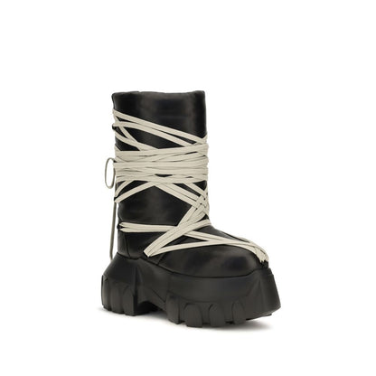 Platform Lace-Up High Knee-High Boots by Rick Owens for women in bos taurus calf leather black features an avant-garde Women's Bos Taurus Calf Leather Platform Lace-Up High Knee-High Boots silhouette, defined by a sophisticated platform and a avant-garde .