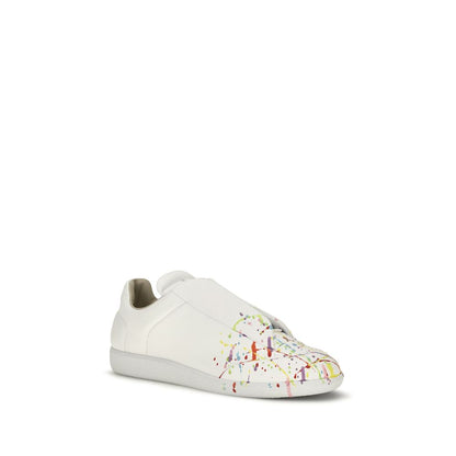 Sneakers by Maison Margiela for men in bos taurus calf patent leather white features an fashionable silhouette, showcasing the premium Men's Low Top Slip On Bos Taurus Calf Patent Leather Sneakers in a fashionable low-top slip-on style that offers a fashionable finish for refined style.